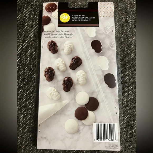 NIB 3-D Candy Mold Bundle - Picture 8 of 10